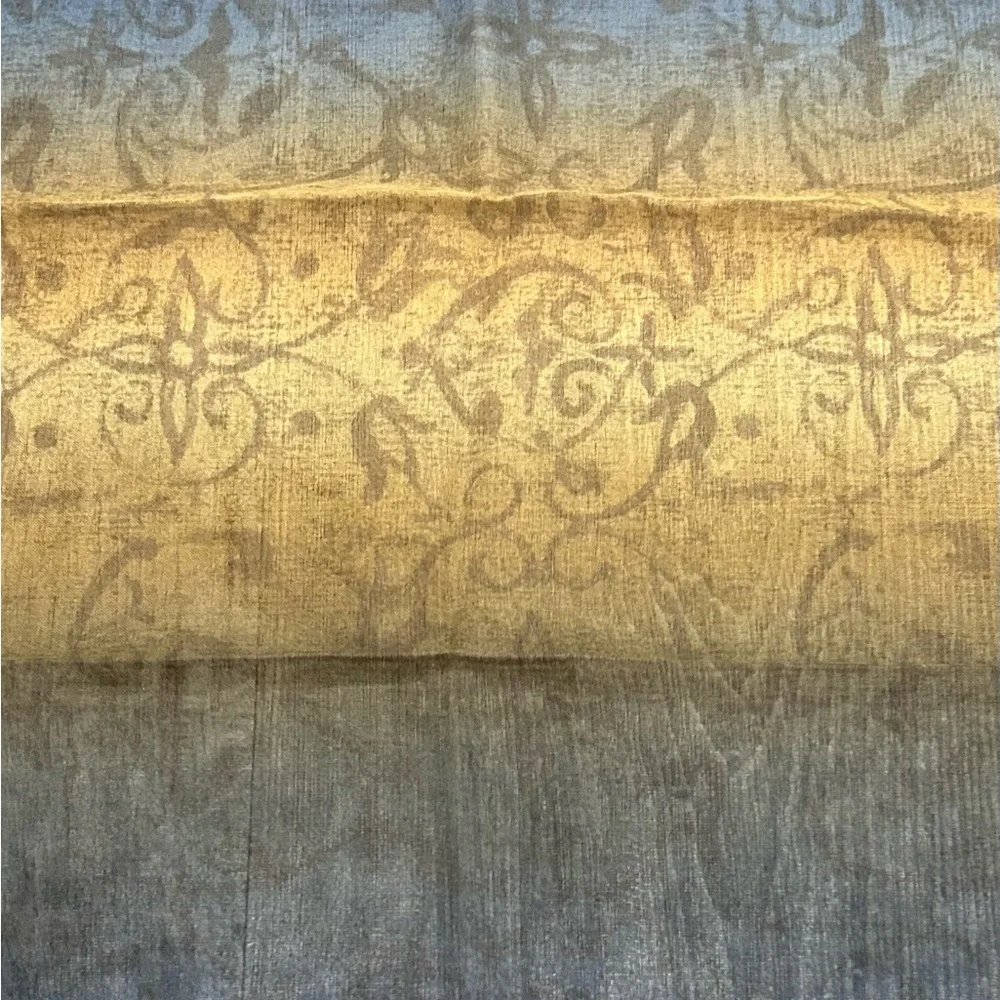 Patterned Handkerchief - Picture 3 of 3